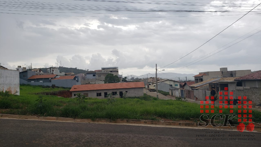 Venda de terrenos em HELIODORA